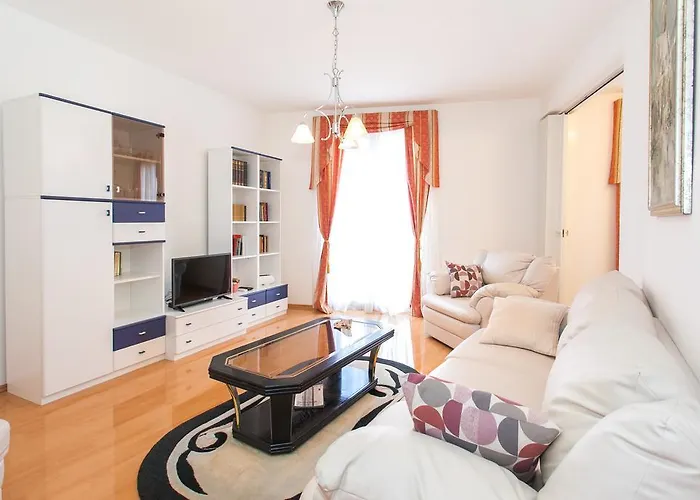 Three Wells Apartment